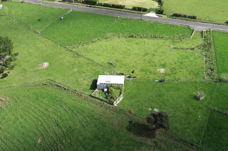 Photo of property in 827 Egmont Road, Hillsborough, 4372