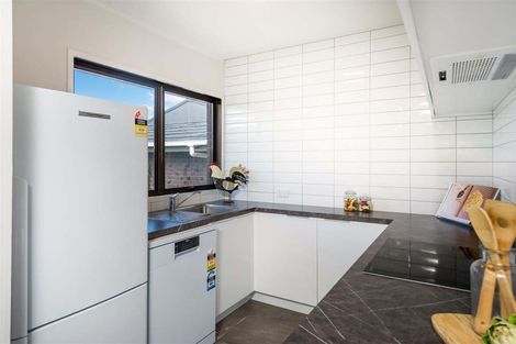 Photo of property in 3/59 Norwood Road, Bayswater, Auckland, 0622