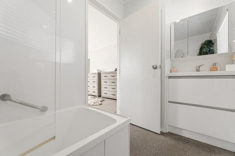 Photo of property in 10 Hillview Road, Waihi Beach, 3611
