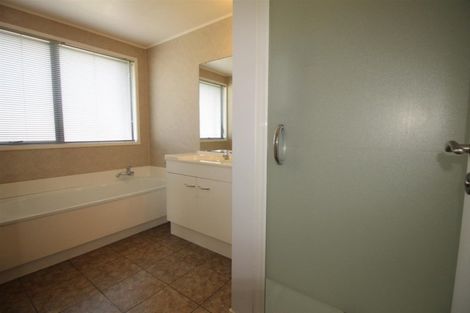 Photo of property in 34 Butley Drive, Farm Cove, Auckland, 2012