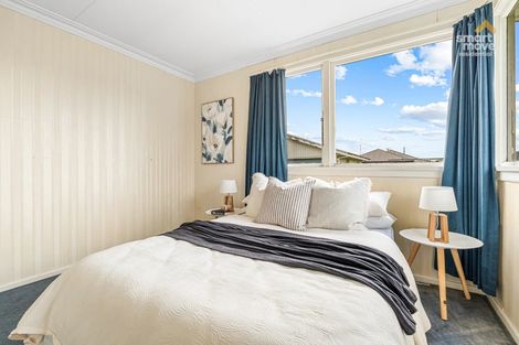 Photo of property in 13 Kirkoswald Street, Wallacetown, 9816