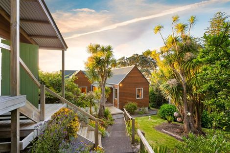 Photo of property in 28 Edwin Mitchelson Road, Muriwai, Waimauku, 0881
