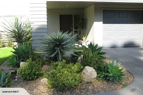 Photo of property in 58 Ngahue Drive, Stonefields, Auckland, 1072