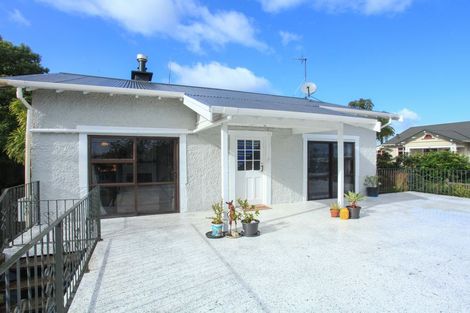 Photo of property in 73 Queens Avenue, Frankton, Hamilton, 3204