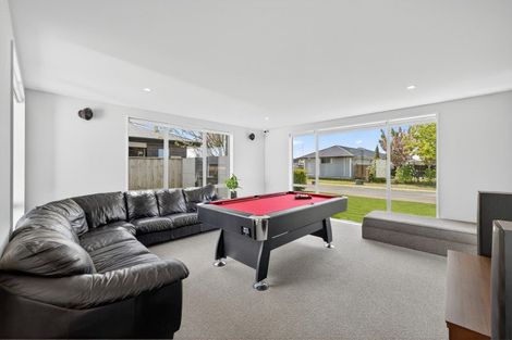Photo of property in 25 Aroha Street, Pegasus, 7612