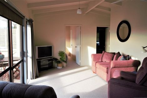 Photo of property in 5a Rangimaarie Crescent, Snells Beach, 0920