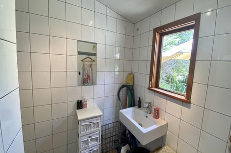 Photo of property in 9 Cotterell Street, Leigh, 0985