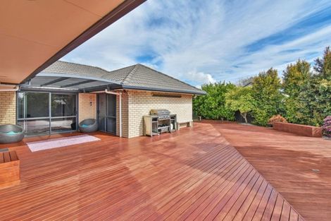 Photo of property in 56 Lothian Brae, Wattle Downs, Auckland, 2103
