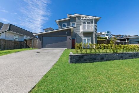 Photo of property in 92 Arran Point Parade, Orewa, 0931