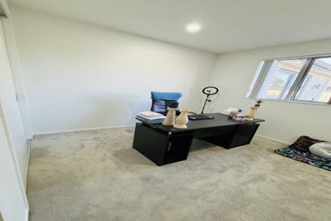 Photo of property in 61a Archibald Road, Kelston, Auckland, 0602