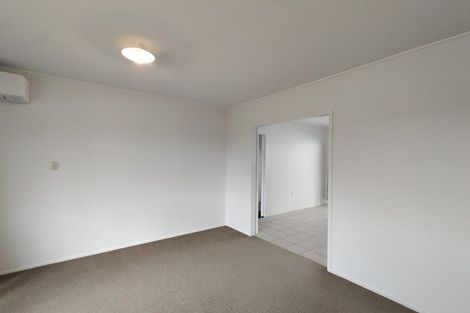 Photo of property in 82 Archmillen Avenue, Pakuranga Heights, Auckland, 2010