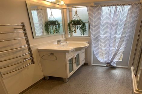 Photo of property in 6 Hindmarsh Street, Johnsonville, Wellington, 6037