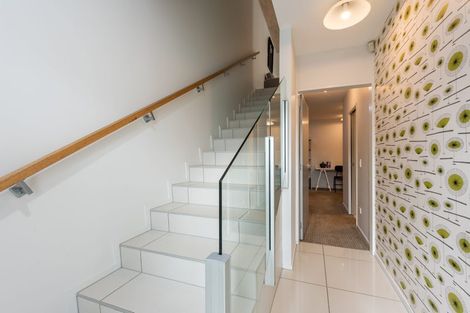 Photo of property in 3b Anderson Terrace, Mount Cook, Wellington, 6021