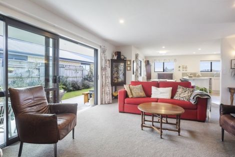 Photo of property in 16 Settlers Drive, Waihi, 3610