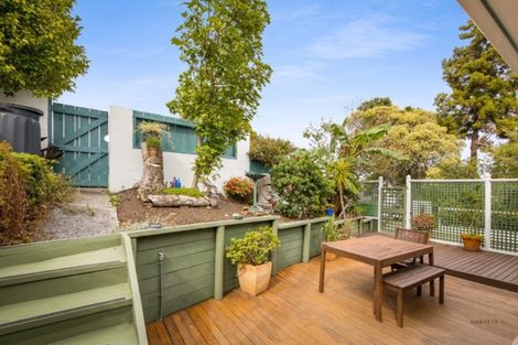 Photo of property in 1/15 Lancelot Place, Glenfield, Auckland, 0629