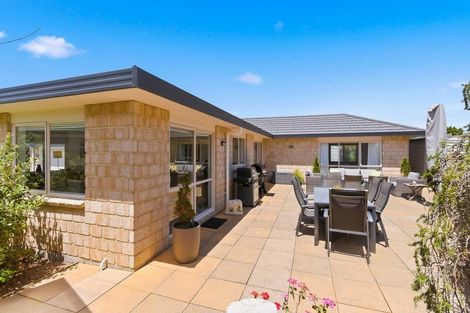 Photo of property in 10 Barrett Drive, Waikanae Beach, Waikanae, 5036