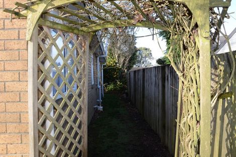 Photo of property in 127 Settlement Road, Papakura, 2110