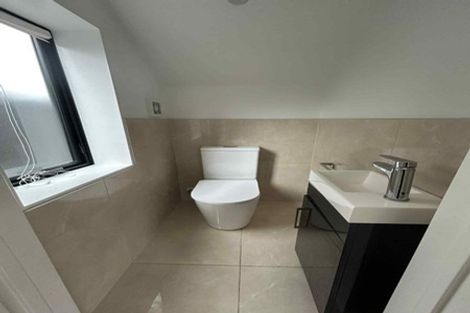 Photo of property in 4f Hepburn Road, Glendene, Auckland, 0602