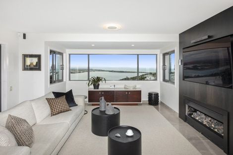 Photo of property in 5 Ophir Lane, Redcliffs, Christchurch, 8081