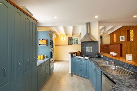 Photo of property in 11 Corry Avenue, Bluff Hill, Napier, 4110