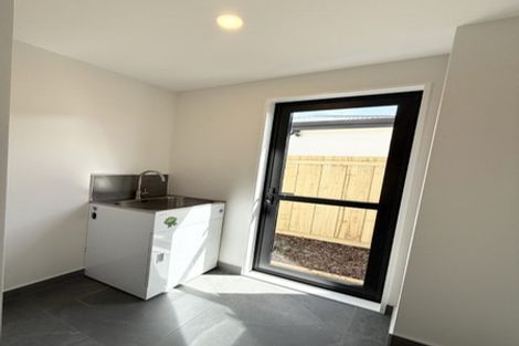 Photo of property in 33a Neill Street, Hornby, Christchurch, 8042