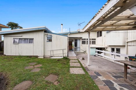 Photo of property in 34 Bucklands Beach Road, Bucklands Beach, Auckland, 2012