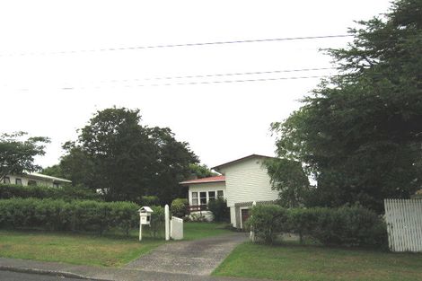 Photo of property in 69 Hillcrest Avenue, Hillcrest, Auckland, 0627