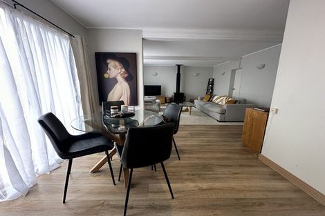 Photo of property in 16a Brian Crescent, Stanmore Bay, Whangaparaoa, 0932