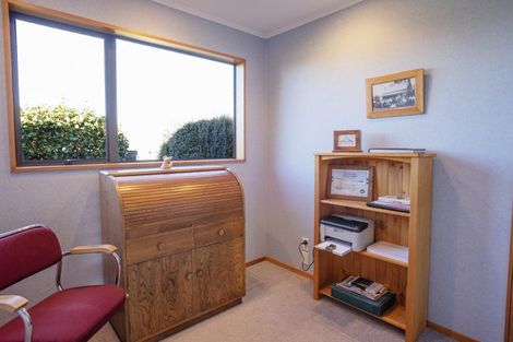 Photo of property in 9 Daley Place, Winton, 9720