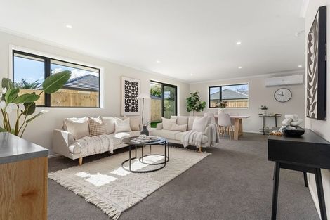 Photo of property in 37 Rhodes Street, Carterton, 5713