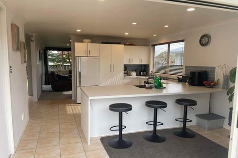 Photo of property in 15 Henley Crescent, Pirimai, Napier, 4112