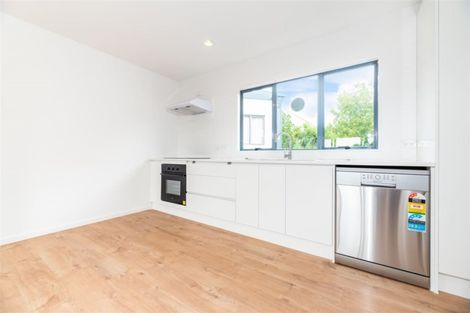 Photo of property in Lakeview Terrace, 22/14 Ambrico Place, New Lynn, Auckland, 0600