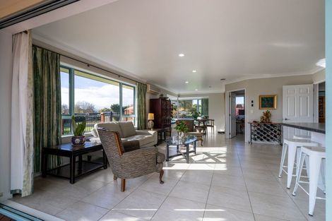 Photo of property in 204 Racecourse Road, Cambridge, 3493