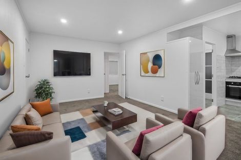 Photo of property in 2/4 Roys Road, Weymouth, Auckland, 2103