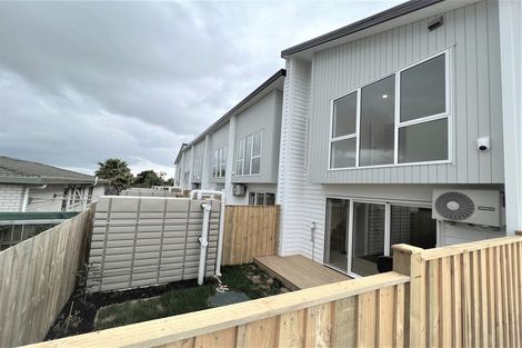 Photo of property in 114 Astley Avenue, New Lynn, Auckland, 0600