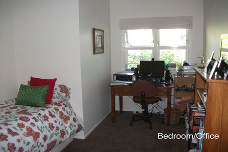 Photo of property in 405b Carrington Street, Upper Vogeltown, New Plymouth, 4310