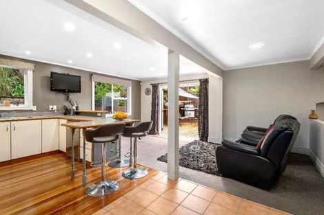 Photo of property in 2/150 Tirohanga Road, Tirohanga, Lower Hutt, 5010