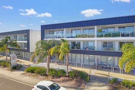 Photo of property in 6/17 Link Crescent, Stanmore Bay, Whangaparaoa, 0932