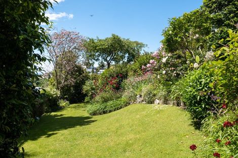 Photo of property in 35 Goldsmith Road, Hospital Hill, Napier, 4110