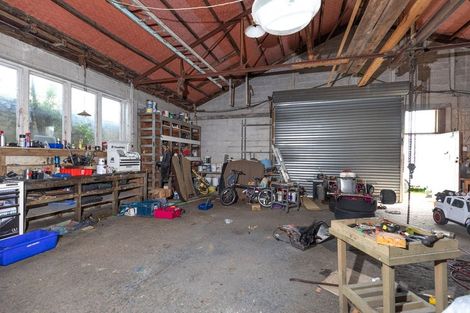 Photo of property in 122 Great South Road, Huntly, 3700