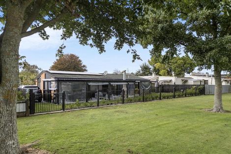 Photo of property in 163a Victoria Street, Cambridge, 3434