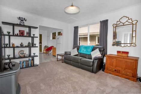 Photo of property in 35 Discovery Drive, Whitby, Porirua, 5024