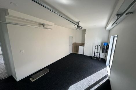 Photo of property in 6 Nagra Lane, Papakura, 2110