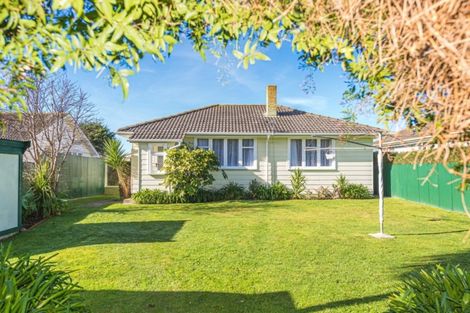 Photo of property in 172 Paterson Street, Aramoho, Whanganui, 4500