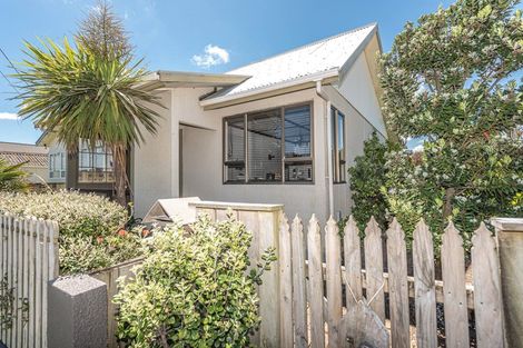 Photo of property in 10 Seafront Road, Castlecliff, Whanganui, 4501