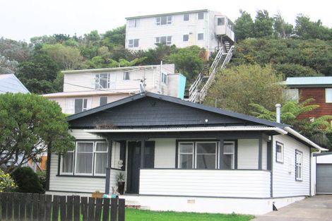 Photo of property in 24 Phillip Street, Johnsonville, Wellington, 6037