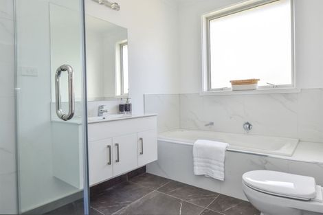 Photo of property in 14 Hehan Close, Cambridge, 3434