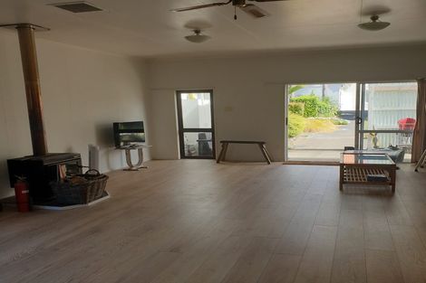 Photo of property in 115 Awhitu Road, Karioitahi, Waiuku, 2683