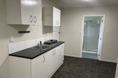 Photo of property in 18 Fairway Avenue, Red Beach, 0932