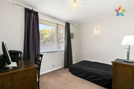 Photo of property in 7 Panorama Grove, Harbour View, Lower Hutt, 5010
